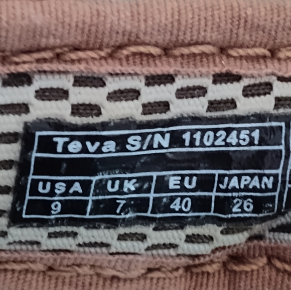 Teva Women's Olive Flatform Universal Mesh Print Strappy Sandals | Size 9 - Picture 7 of 7